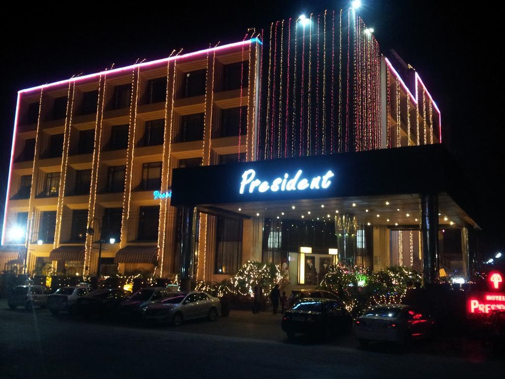 Hotel President Jalandhar Exteriör bild